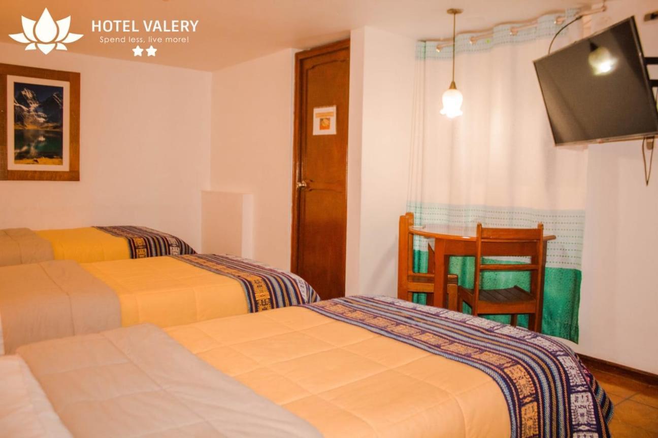 Hotel Valery 2 Estrellas Уарас Экстерьер фото