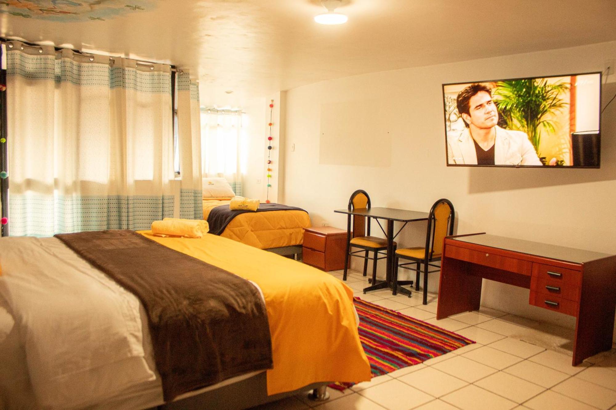 Hotel Valery 2 Estrellas Уарас Экстерьер фото